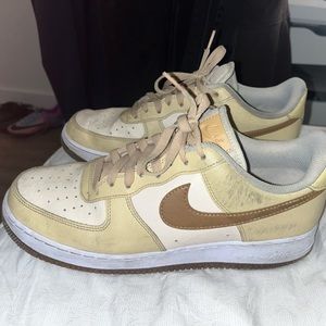 NIKE AIR FORCE 1 07 LV8.